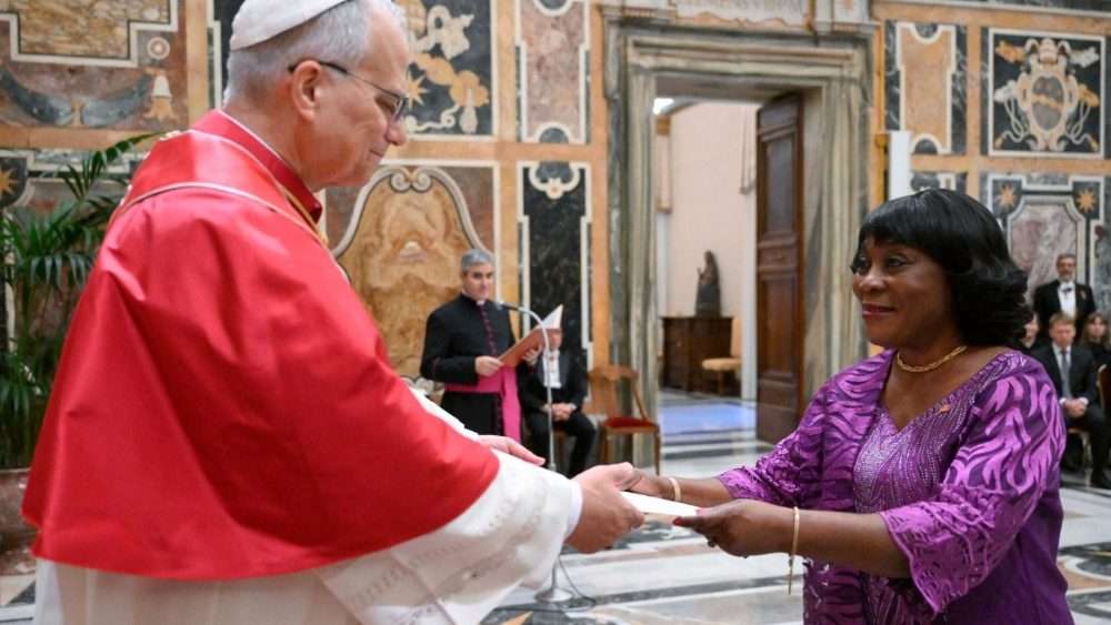 El Papa pide una "paz desarmada y desarmante" en la diplomacia mundial