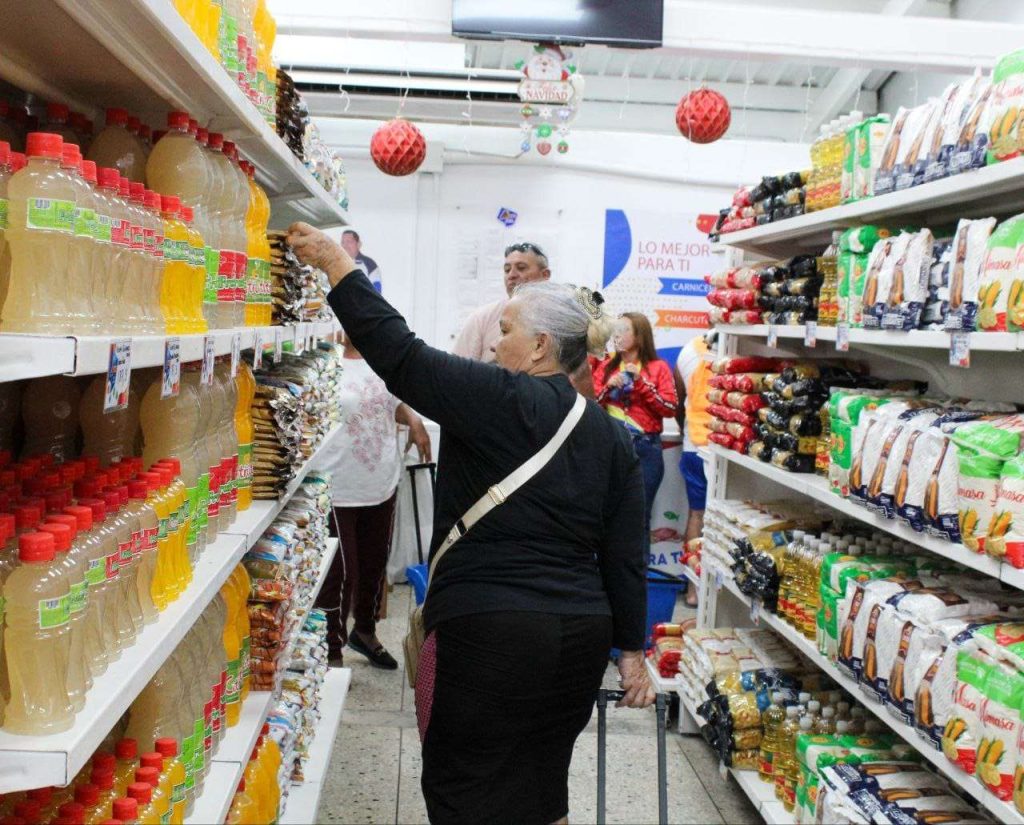 Fortalecen red alimentaria en Barinas con reinauguración de Mercal