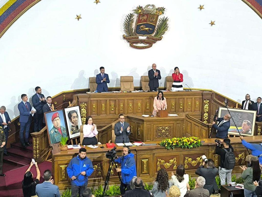 Industria petroquímica creció en 4% y la de fármacos en 29,6%