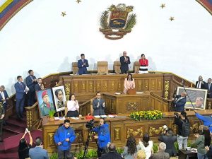 Industria petroquímica creció en 4% y la de fármacos en 29,6%