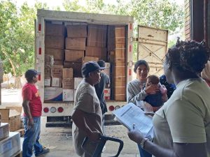 Insumos médicos y medicamentos reciben 82 centros de salud del Zulia