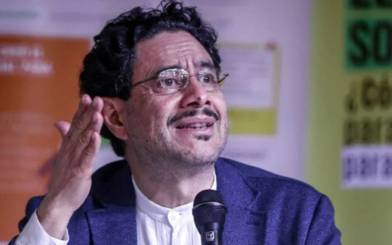 Iván Cepeda lidera intención de voto en Colombia