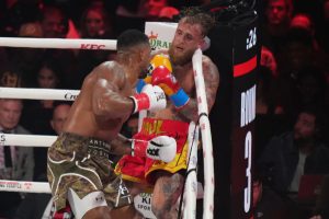 Jake Paul sufrió doble fractura de mandíbula en su derrota ante Joshua