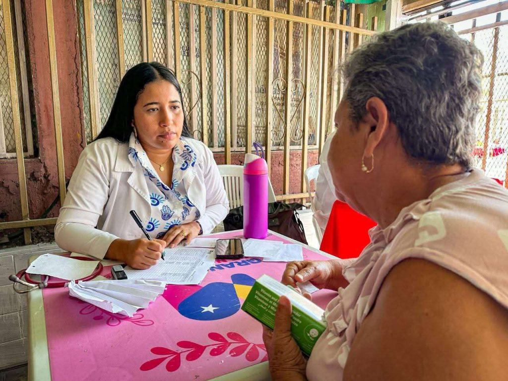 Jornada “Más años, más amor” atiende a abuelos en Cumaná