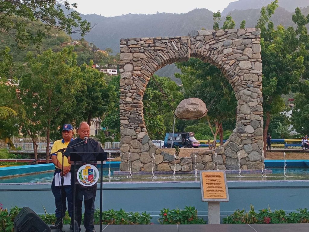 La Guaira honra a víctimas de 1999 a 26 años del deslave