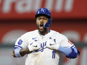 Maikel García acordó extensión con los Reales