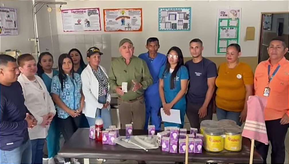 Más de 200 ayudas sociales entregan en Zaraza a través del 1×10