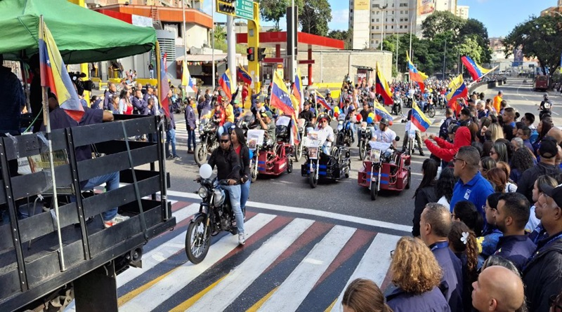 Motorizados alzan su voz contra la piratería yanqui