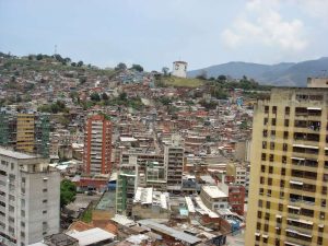 Música a todo volumen desata tensión en El Guarataro