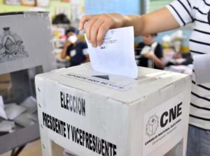 Rechazan silencio internacional ante injerencia de Trump en comicios de Honduras