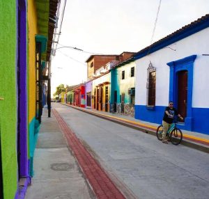 Reparan tramo del centro histórico de Barcelona