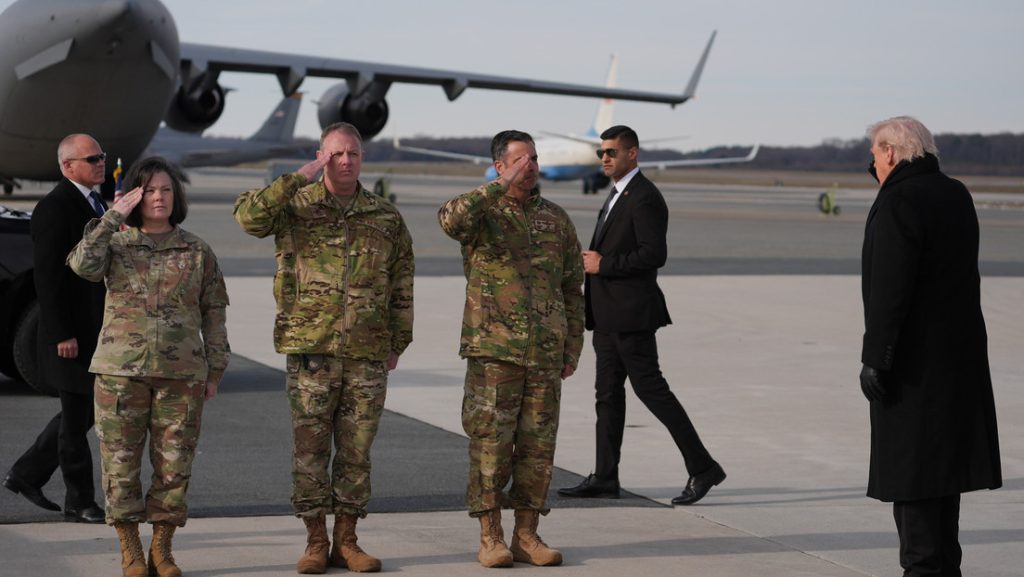 Donald Trump no descartó pedir autorización al Congreso de su país para atacar por tierra a Venezuela