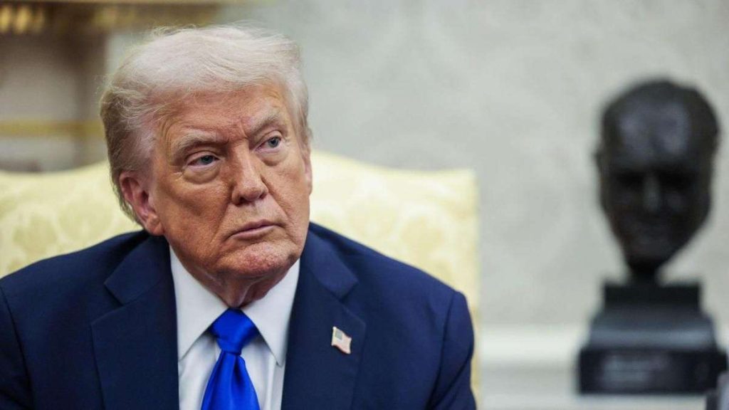 Trump se declara ladrón y anuncia que se quedará con el petróleo de sus asaltos