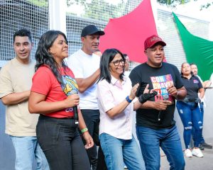 Vicepresidenta: comunas y circuitos comunales derrotarán el bloqueo económico