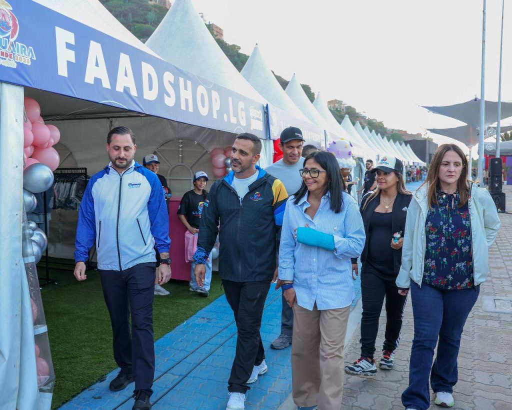 Vicepresidenta inaugura la 6ª Feria La Guaira Emprende
