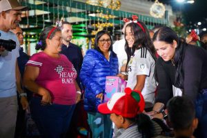 Vicepresidenta: no existe agresión imperial que detenga la felicidad del pueblo