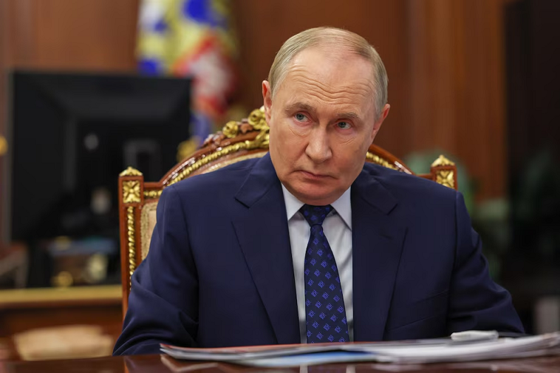 Vladímir Putin rechazó parte del plan de paz de Trump para Ucrania y dijo que tomará el Donbás 'por medios militares u otros'