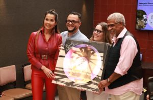 Frank Quintero celebra 40 años de “La Calle del Atardecer” con un emotivo homenaje