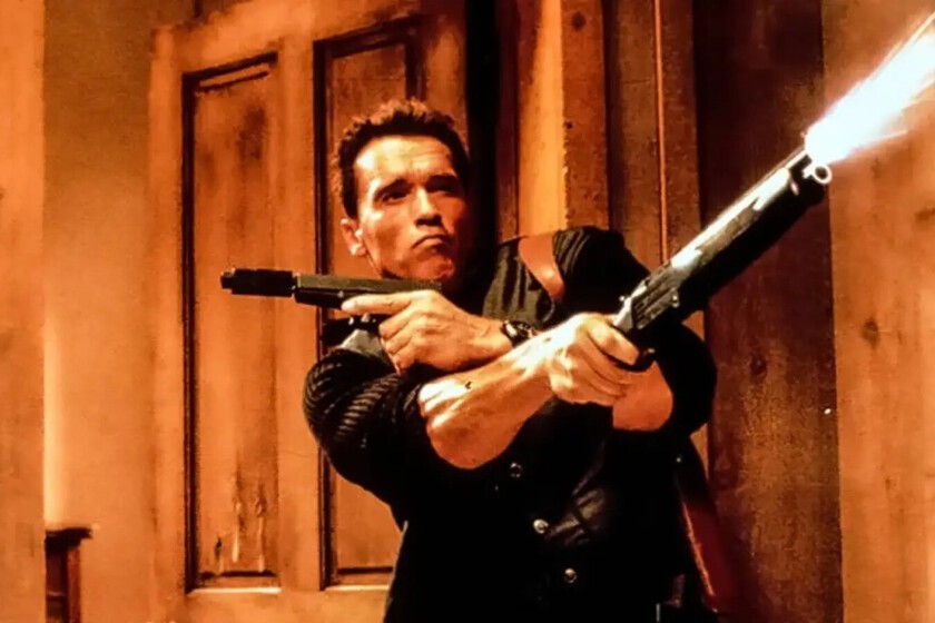 La última gran película de acción de Arnold Schwarzenegger. Fue un fracaso hace 30 años y marcó el inicio de su declive como estrella de Hollywood