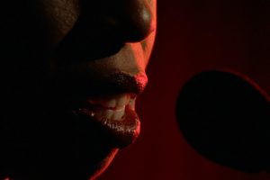 Nadie retrataba las calles como Walter Hill. Dos de sus películas más icónicas convierten la violencia urbana en arte del molar