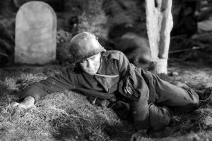 Es una de las mejores películas bélicas de todos los tiempos, su mensaje sigue siendo vigente 95 años después y ahora puedes verla gratis en streaming