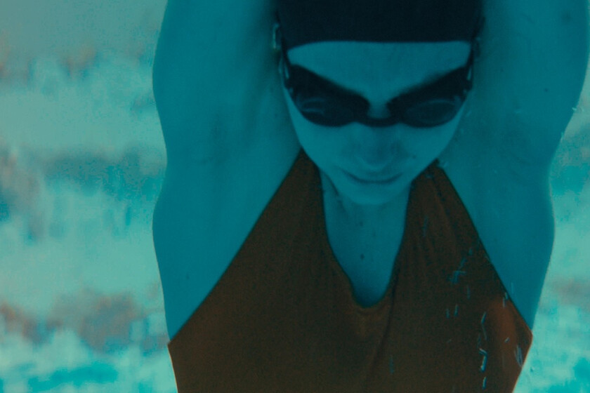 'La cronología del agua' es un debut arriesgado y vibrante para Kristen Stewart. Pero su primera zambullida apenas chapotea en un inmenso caos emocional