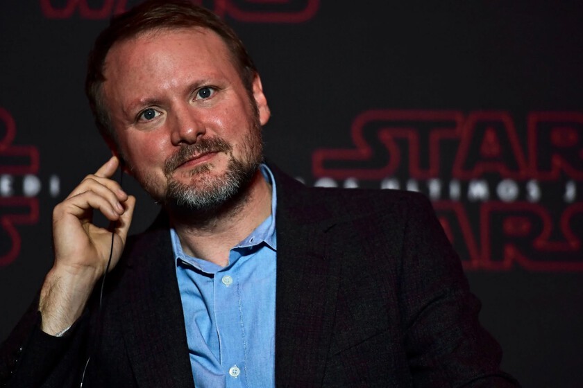 "Se asustó". Kathleen Kennedy asegura que Rian Johnson descartó su trilogía de 'Star Wars' tras el odio recibido por 'Los últimos Jedi'