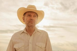 Billy Bob Thornton sentencia que las series de Taylor Sheridan no consiguen premios por culpa de la política. "Asumen que es un tipo de derechas"