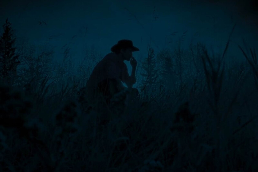 Es una de las películas más kamikaze del año, con dos de las estrellas del momento, y al fin se puede ver en casa en streaming