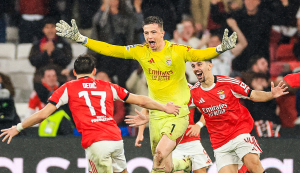 El histórico gol del arquero del Benfica ante el Real Madrid para avanzar de fase en la Champions