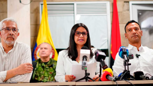 El Gobierno colombiano ordena despliegue de 30.000 soldados en la frontera con Venezuela