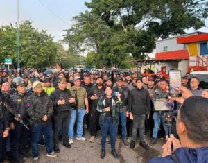 Aragüeños rechazan bombardeo criminal y exigen prueba de vida del presidente Maduro 