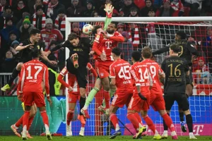 Bayern de Múnich pierde su invicto ante el Ausburgo