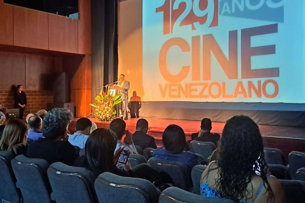 Cineastas venezolanos celebraron su día con emotivo acto en el Celarg