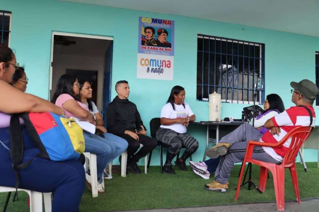 Comuna de Cara al Río: ejemplo de organización