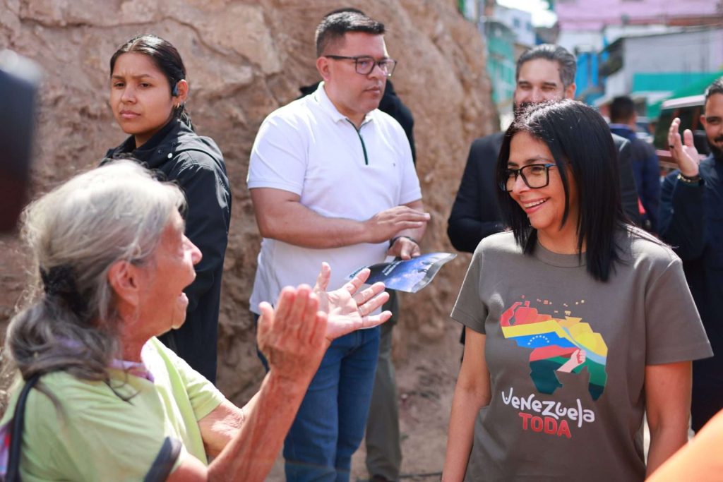 Delcy Rodríguez: ingresaron $300.000.000 por venta de petróleo