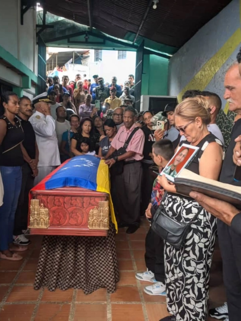 Dos militares asesinados en ataques de Trump en La Guaira