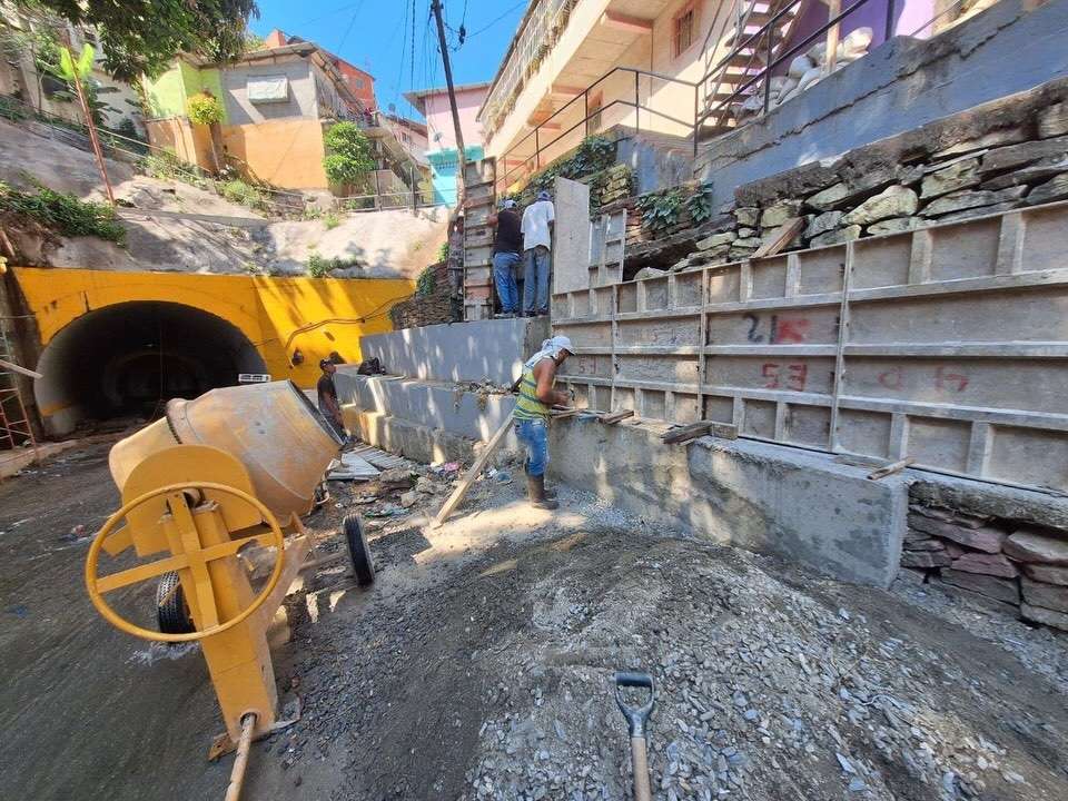 Ejecutan obras integrales en túnel de El Limón