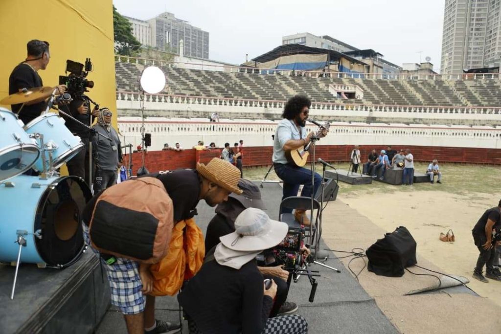 El cine nacional se instala en la pantalla chica