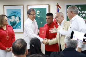 Embajador de Cuba pide libertad de Maduro sin condiciones