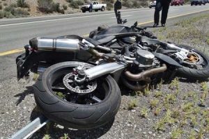 Fallece una joven en accidente de dos motocicletas