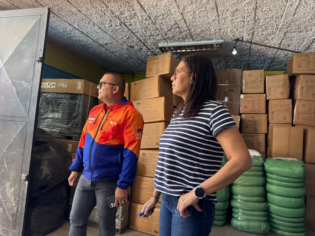 Gobierno Nacional entrega dotación de equipos médicos a Carabobo