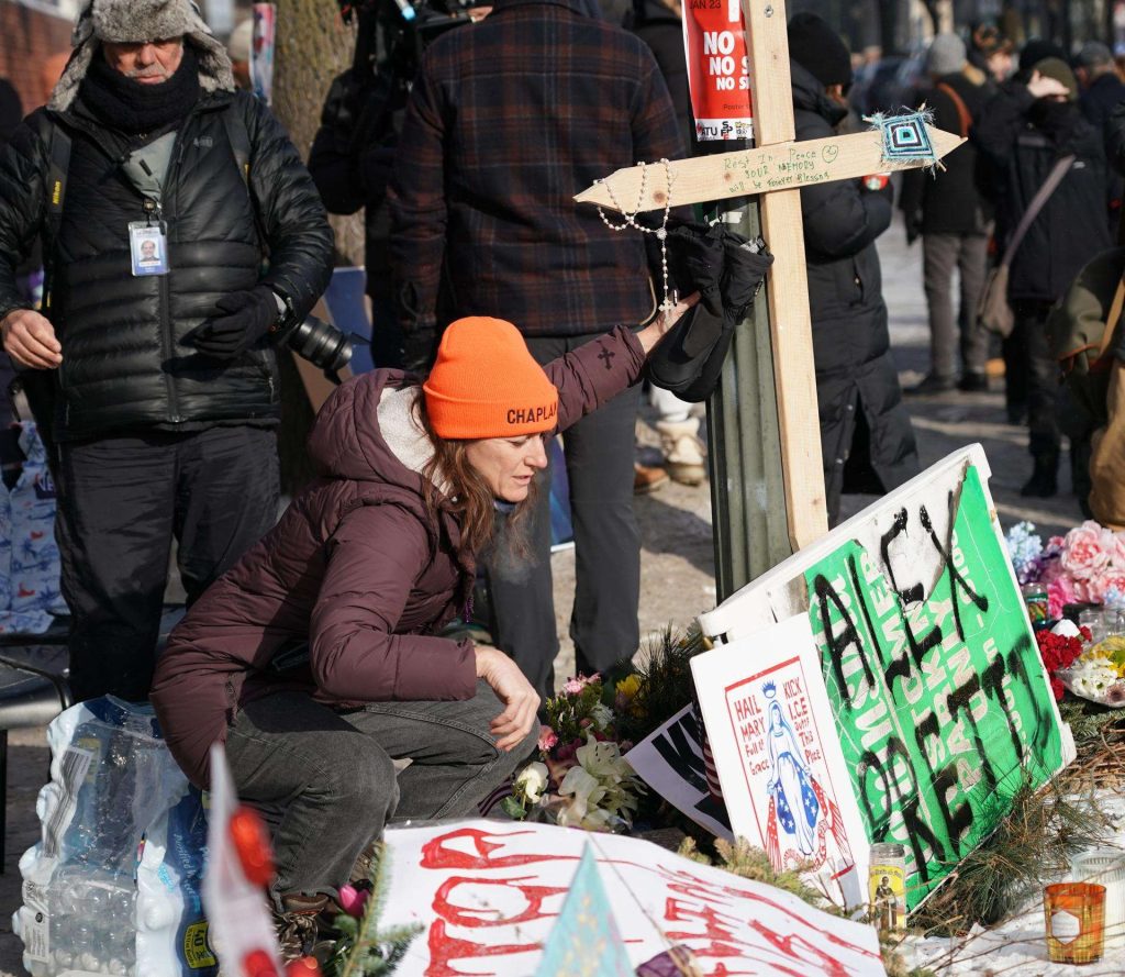 Hombre asesinado por el ICE era un trabajador sanitario llamado Alex Pretti
