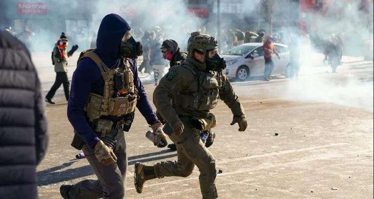 ICE recibe orden de no interactuar con manifestantes