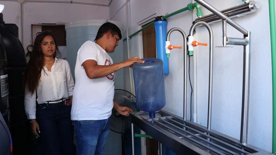 Inauguran potabilizadora en comuna valenciana