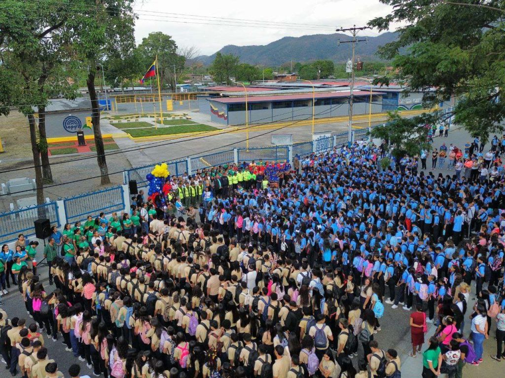 Inició segundo momento pedagógico 2025-2026 en las escuelas del país