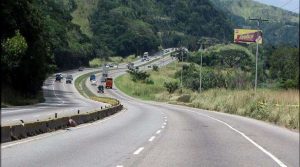 Intt culmina señalización vertical en la Autopista Regional del Centro