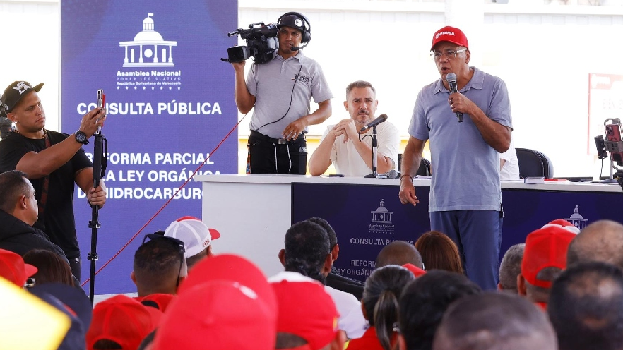 'Al que intente alguna acción de corrupción, que se prepare'