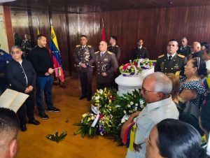 Lara rindió homenaje póstumo a sargenta caída ante ataque de Estados Unidos
