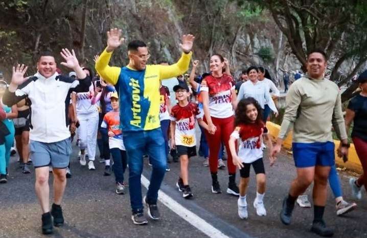 Más de 12 mil personas conquistan la Caminata de San Sebastián